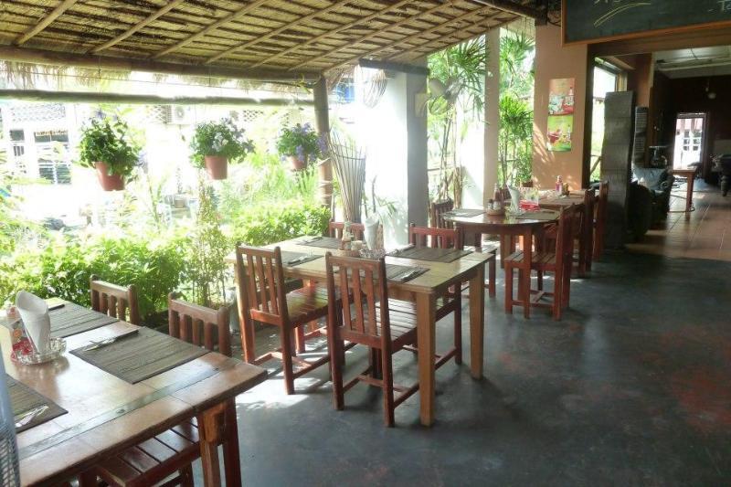 Supergreen Hotel Chalong Exterior foto