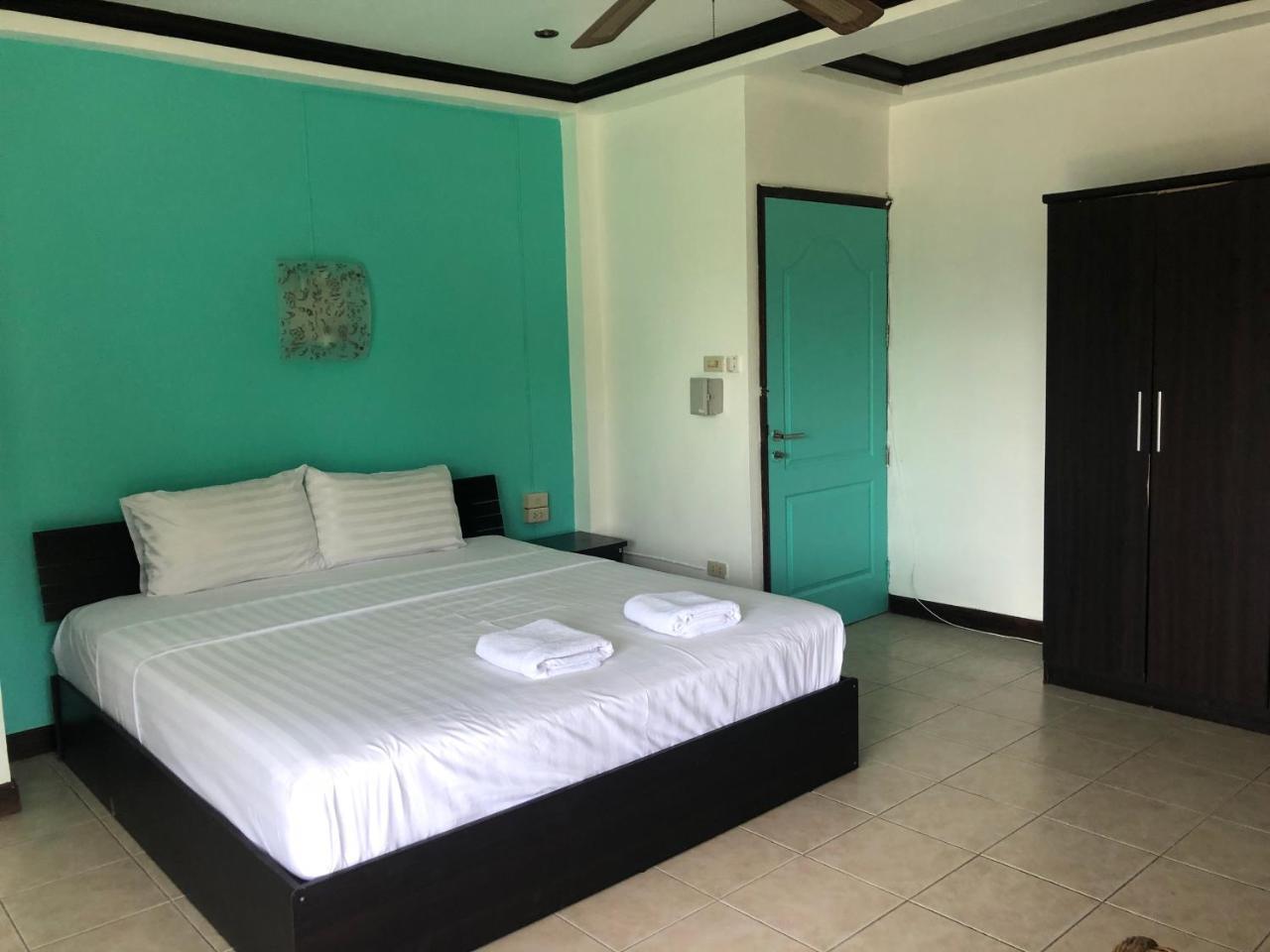 Supergreen Hotel Chalong Exterior foto