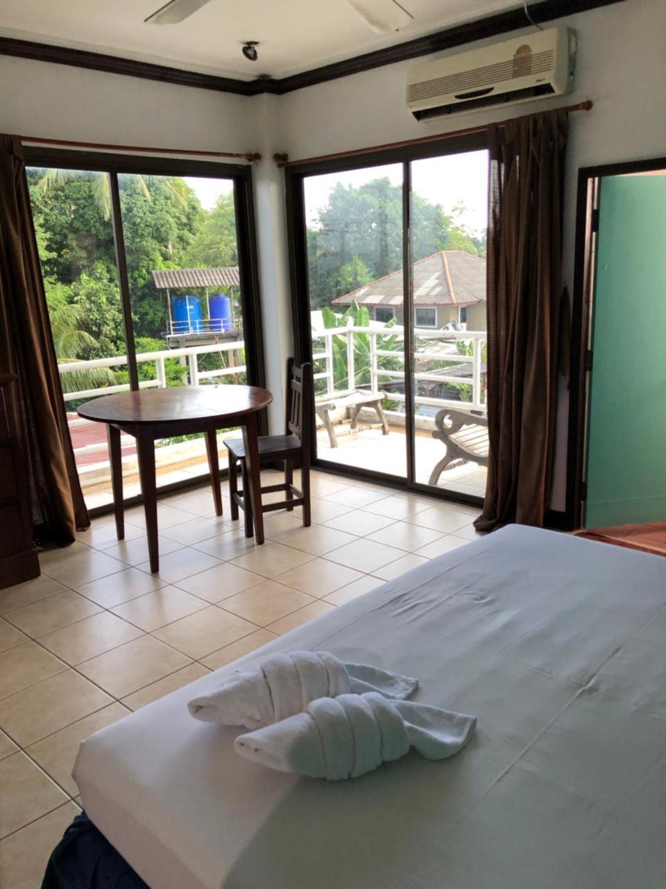 Supergreen Hotel Chalong Exterior foto