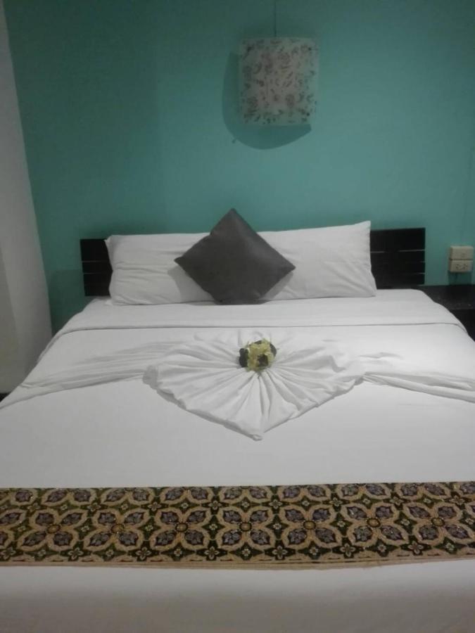 Supergreen Hotel Chalong Exterior foto